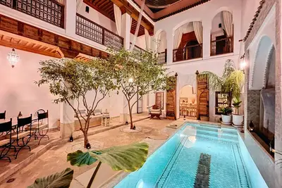 Image de Riad 4 Chambres Petit-déj Inclus, Piscine et Terrasse, 10 min de Jemaa El Fna