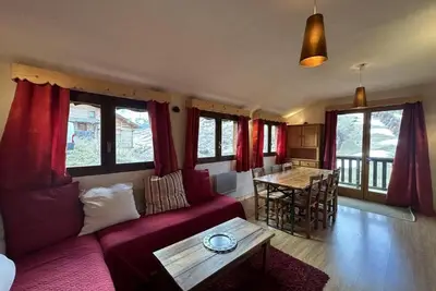 Image de Rez-de-chaussée, balcon, parking, télévision, 70m², Vars