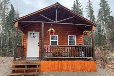 Image de The Moose Cabin, cozy cabin right on the Atv and snowmobile trail access road.