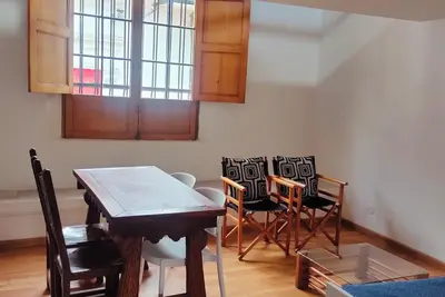 Image de 201 Group Suite Historic Candelaria\n