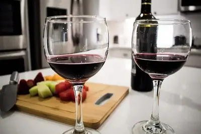 Spacious home -pools-golf- walk to Music Festivals