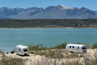 Image de Firepit-Shade-Chairs-Dark Skies