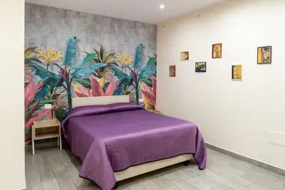Image de Intero Appartamento di 65 mq su 2 Livelli Alla Riviera di Chiaia a Napoli