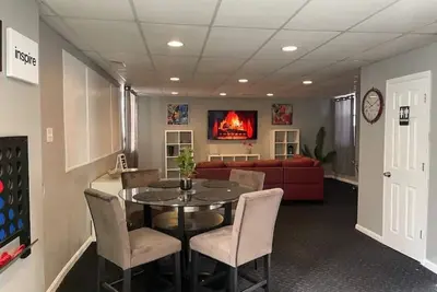 Urban Retreat-Walk to Uc, Hospitals and the Zoo. Minutes from Otr and Downtown.