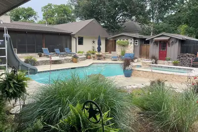Image de Kolache Capital, Aggie Retreat only 25 minutes to Aggieland in downtown Caldwell