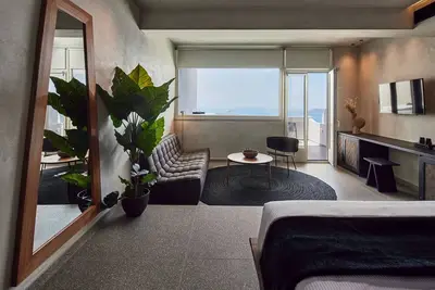 Image de Superb Santorini Villa | Villa Toraido | 1 Bedroom Suite | Outdoor Hot Tub | Spectacular Caldera View | Firostefani