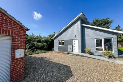Image de Well designed bungalow in the seaside resort of Hemsby, ref 99012b