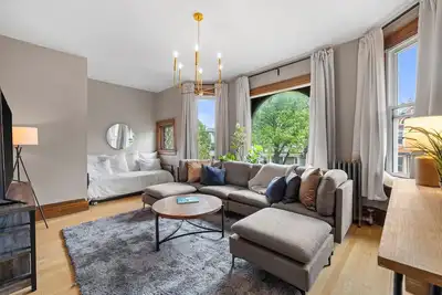 Image de Style and Luxury - Unbeatable Location