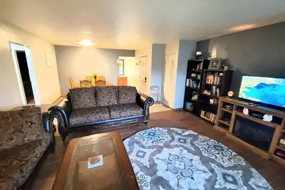 Image de Family Condo minutes from Turnpike, Us 23, I75, and Downtown Toledo