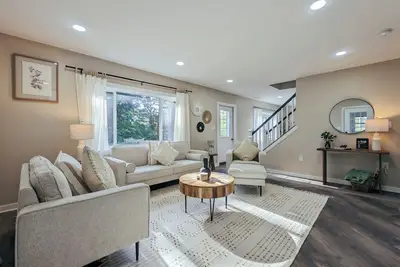 Image de 15 Minutes To Hershey Park w/ Hot Tub, Firepit, Gameroom & In-House Gym