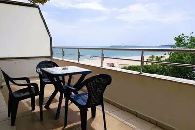 Image de Kaya Sea View Apartment, Center next to the beach.