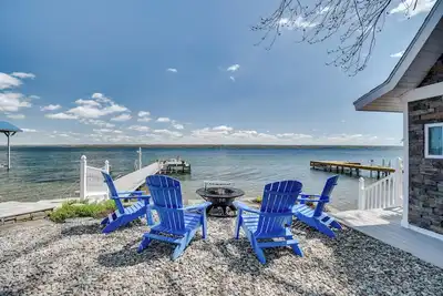 Image de Waterfront Romulus Getaway w/ Private Dock!