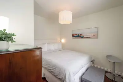 Image de Gem Nr Spring Garden, downtown