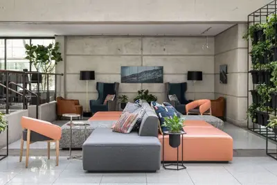 Image de Ada Deluxe Suite + Exquisite Art Showcase