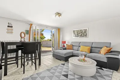 Image de Appartement \"La Marina\" avec terrasse et jardin privés
