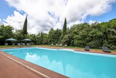 Image de Ferme 'Rosaspina - Appartamento 4' avec piscine partagée, Wi-Fi et climatisation