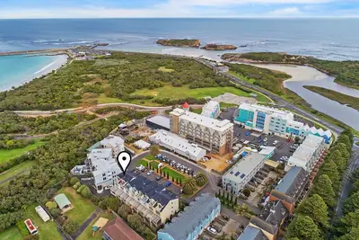 Four bedroom beachside apartment