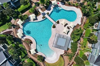 Image de Luxurious Waterfront Coastal Retreat - Magenta Shores