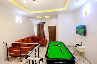 Image de Exclusive 3-Bed Apartment in Lagos