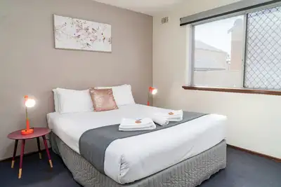 Image de Spacious & Cosy Self-contained Apartment