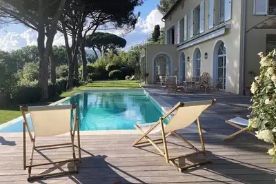 Chic et Charme, Magnifique Bastide avec vue à Grasse 10 Personnes