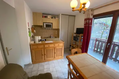 Image de Studio à 750m du Domaine Skiable du Linga avec Balcon et Parking Privé