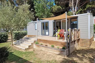 Image de Charmant Mobil Home Premium 6 Pers. Clim/tv, à 500m de la Plage
