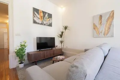 Image de Modern Comfy Flat by HostWise