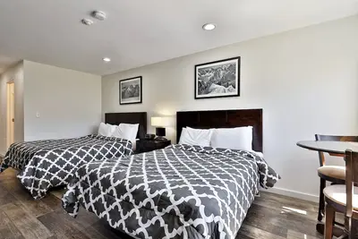 Image de Renovated Killington Center Studio. Close to Resort. Bus. Discounted Ski Rentals. 523