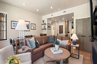 Image de Luxurious Condo|Incredible Mountain View