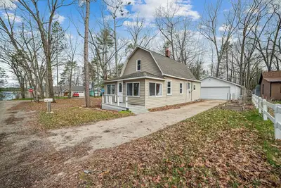 Image de Charming Cottage w/ Lake Access and private Fire Pit
