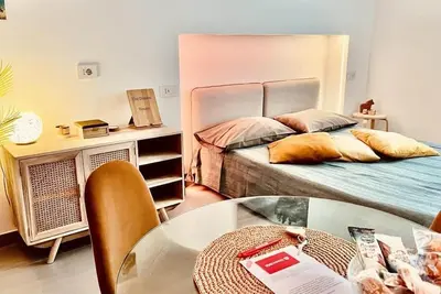 Image de 1 Bedroom Private vacation home in Termini