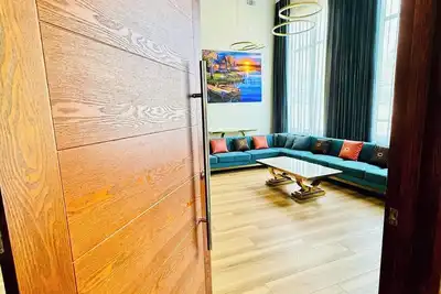 Image de Luxury Downtown Home • 4br • 5 Bath • Sleeps 10. Near Lake Martin