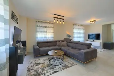 Image de Appartement neuf Excellence avec 3 chambres et 3 salles de bains