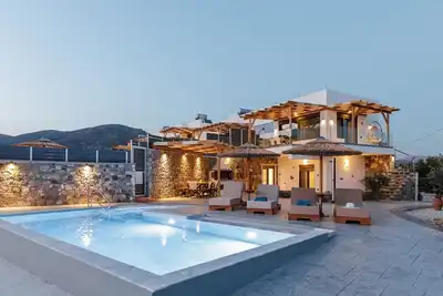 Image de 2 Bedroom Villa in Mediterranean View Villas in Makri gialos