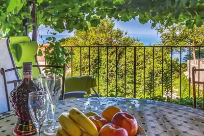 Villa StoneBliss mit Pool