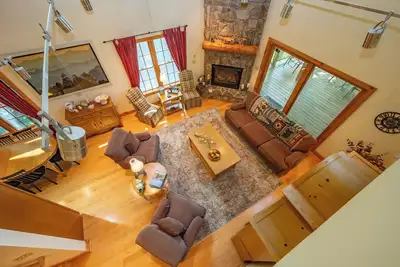 Image de Rustic-Meets-Modern Cabin Near Deep Creek