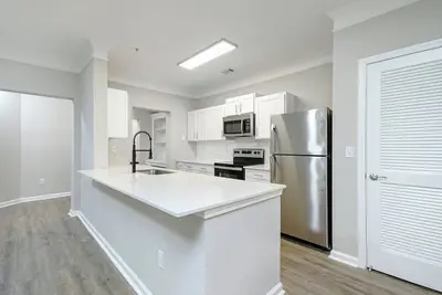 Image de Stratus Stations 2bd 2ba Unfurnished