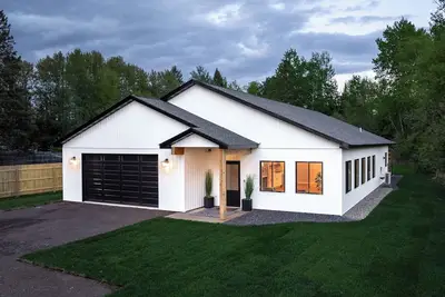 Image de Walking distance to Pike Lake beach, hot tub & game room, pet friendly