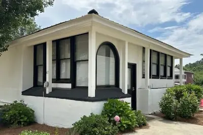 Image de House # 63 The Splashpad (No pets)