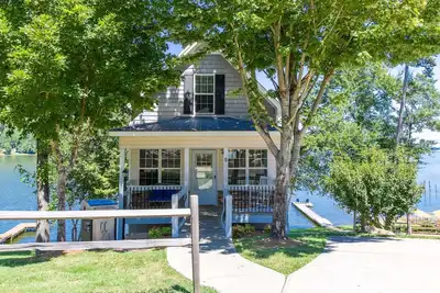 Image de House #05 Reel'M Inn (No Pets) Private Pier