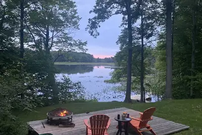 Image de Secluded family-friendly lake house in the woods