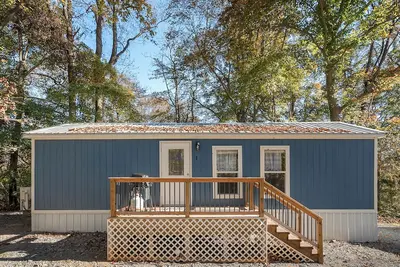 Image de Cozy 2 Bedroom 1 Bath Tiny Home at Lake Cumberland #401