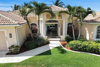 Image de Camille with Boat, Must See, modern furniture, Pool