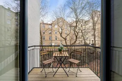 Image de 10 minutes from downtown | Balcony | Easy check-in
