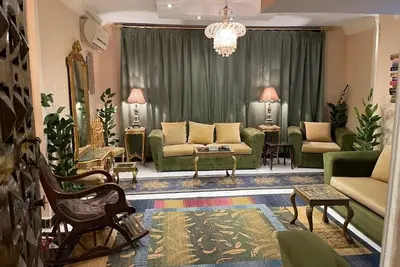 Image de Fancy apartment close to airport fully furnished\n