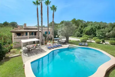 Image de Spacious Stone Villa, A/C, Private Pool, Idyllic Setting - 10mins from Ancient Towns & Beaches!