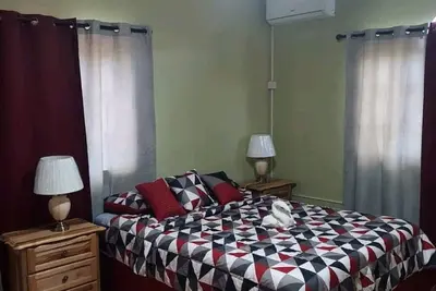 Family friendly spacious 2 br, 25 mins out of ocho rios.