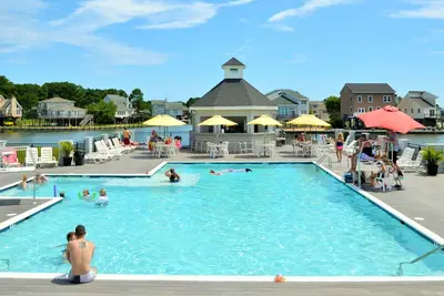 Image de Charming Getaway - 4 Bedroom Home, Pool Access