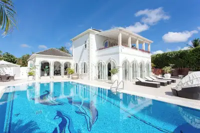 Image de Mango Walk | Near Ocean - Located in  Stunning Saint James with Private Pool